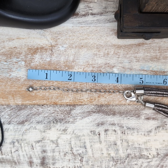 Chico's "Declan" Bib Necklace Glass, Metal, Lurex - Picture 11 of 11